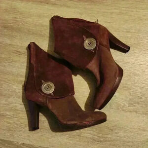 Gianni Bini Platform Heeled Boot Size 8